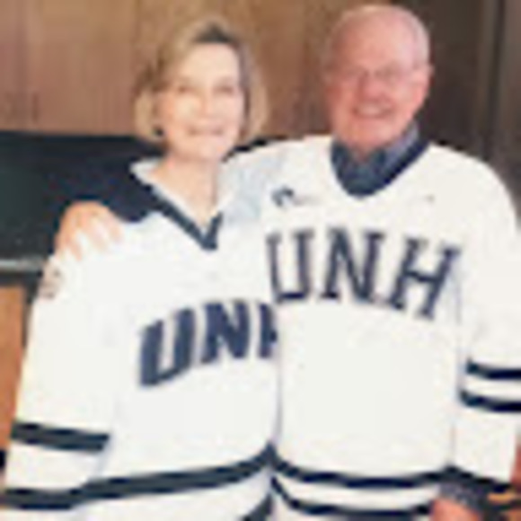 Meet your Posher, Beth - Picture 1 of 1